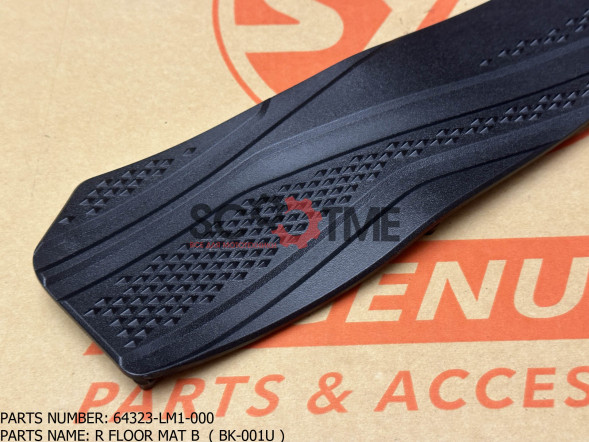 Коврик пола SYM CRUiSYM 300i [Правый, часть B, цвет: BK-001U]