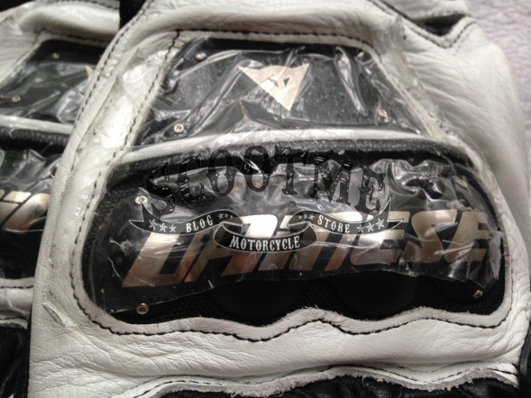 Перчатки Guanto 4-Stroke Dainese (NERO/BIANCO/BIANCO)