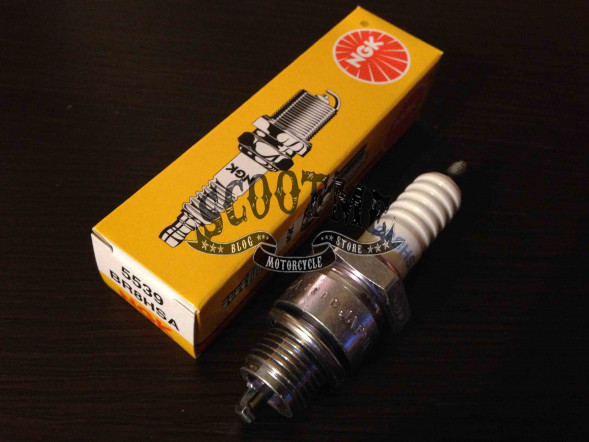 Свеча зажигания NGK BR8HSA (5539)